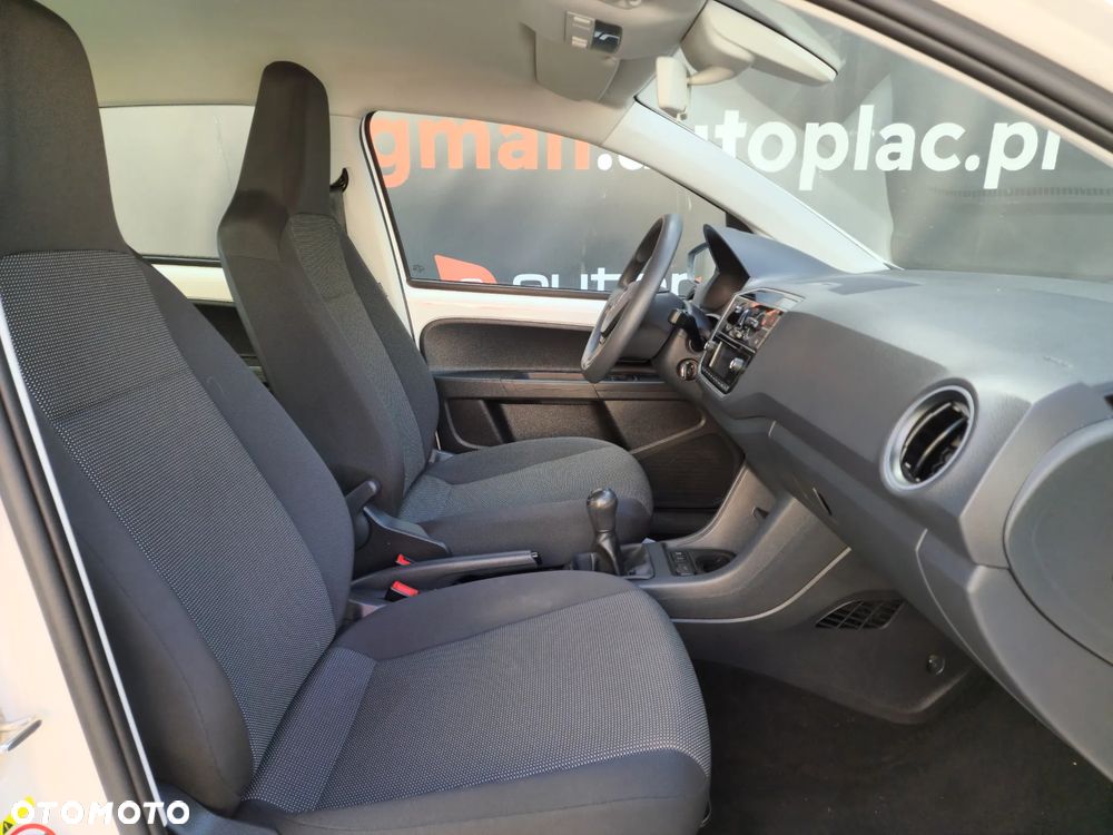 Volkswagen up! (BlueMotion Technology) move - 18