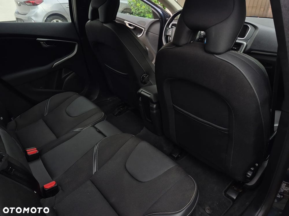 Volvo V40 - 14