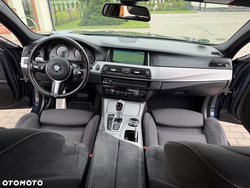 BMW Seria 5 520i Sport-Aut - 10