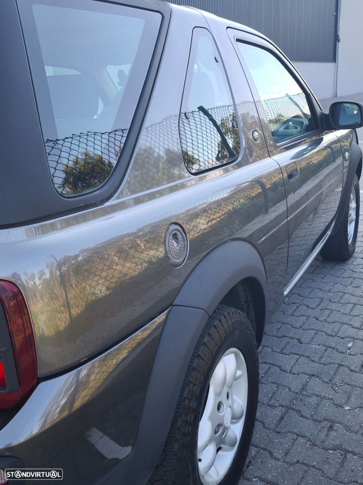 Land Rover Freelander 2.0 Td4 E - 11