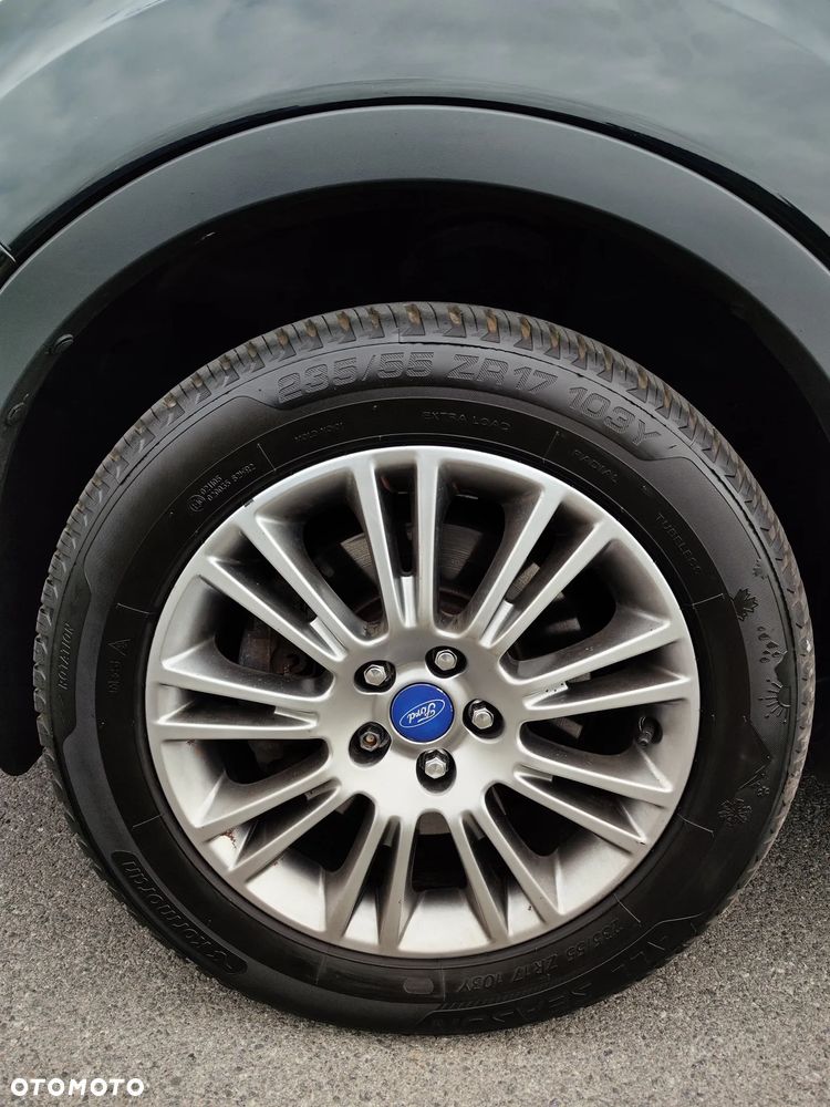 Ford Kuga 2.0 TDCi 2x4 Titanium - 17