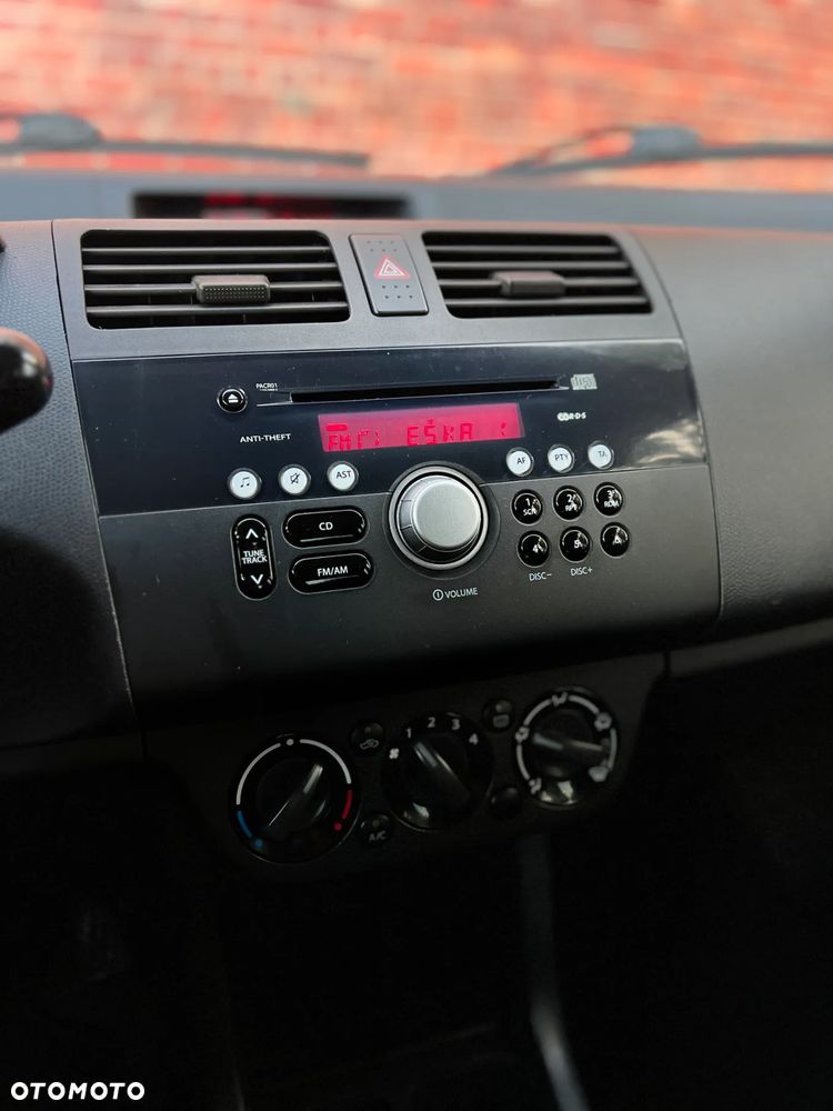 Suzuki Swift - 21