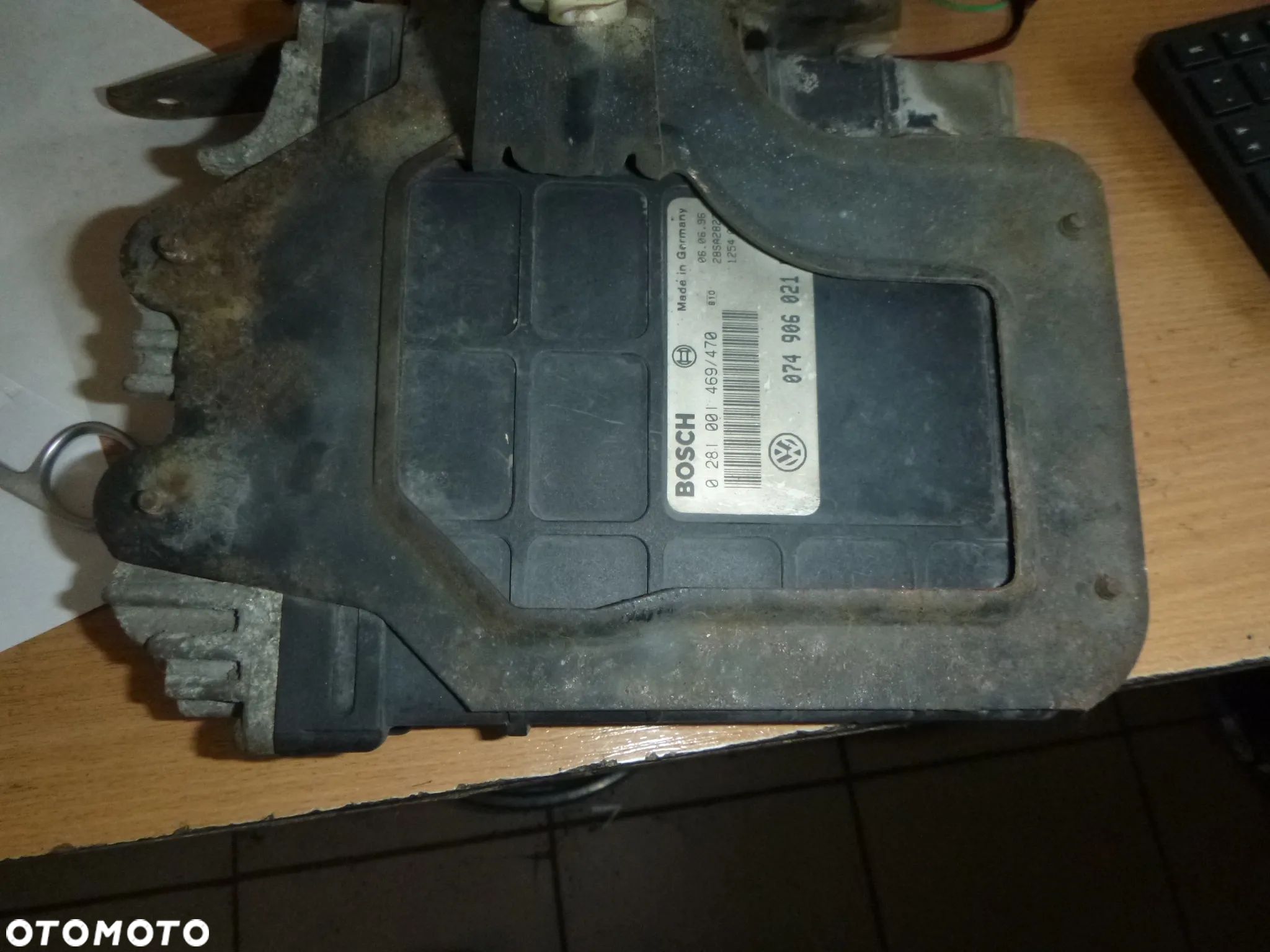 STEROWNIK SILNIKA VW T4 2,5TDI - 1