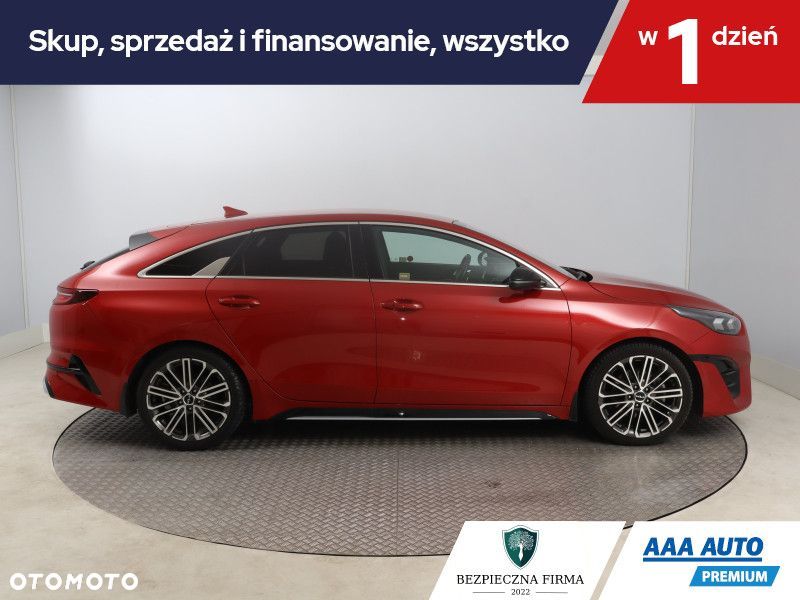 Kia ProCeed - 8