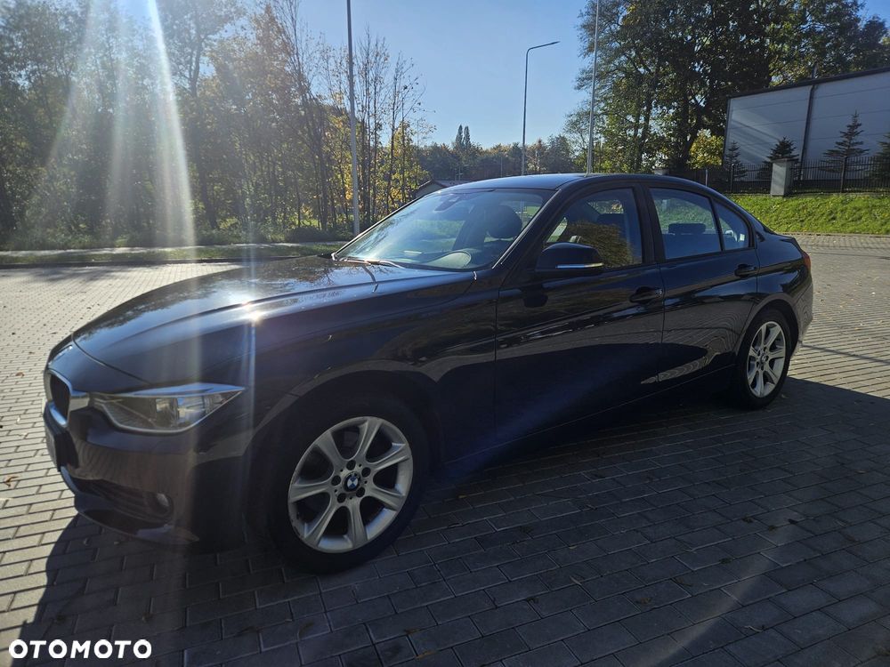 BMW Seria 3 318d - 1