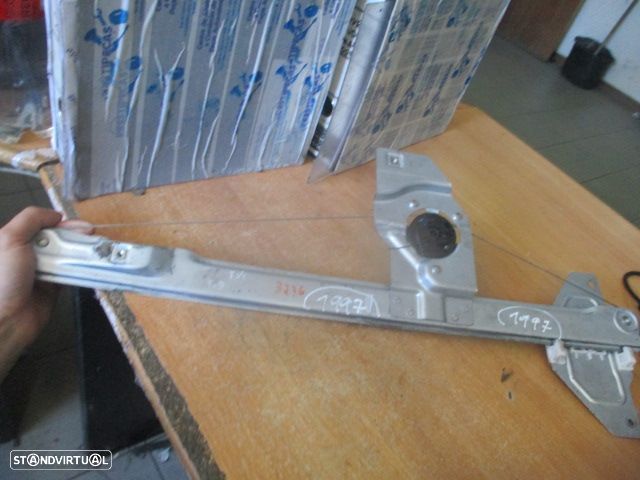 Elevador Sem Motor 9680558080 PEUGEOT PARTNER 2 FASE 1 2008 1.6HDI 90CV 4P VERDE FD PEUGEOT PARTNER 2 FOURGON B9 FASE 1 2008 1.6HDI  90CV 4P BRANCO FD - 1