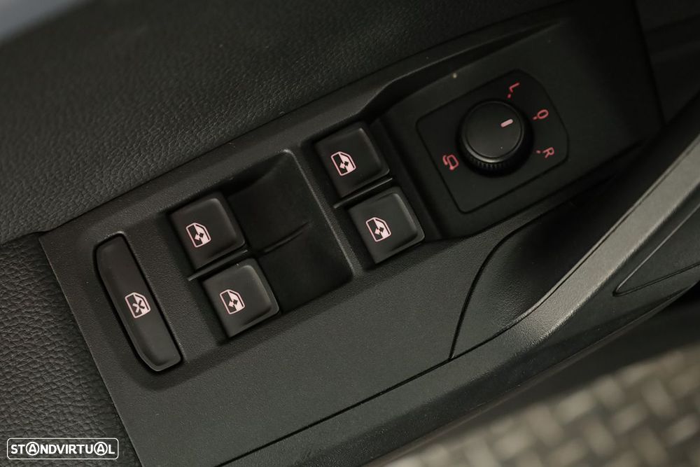 SEAT Arona 1.0 TSI FR DSG - 19