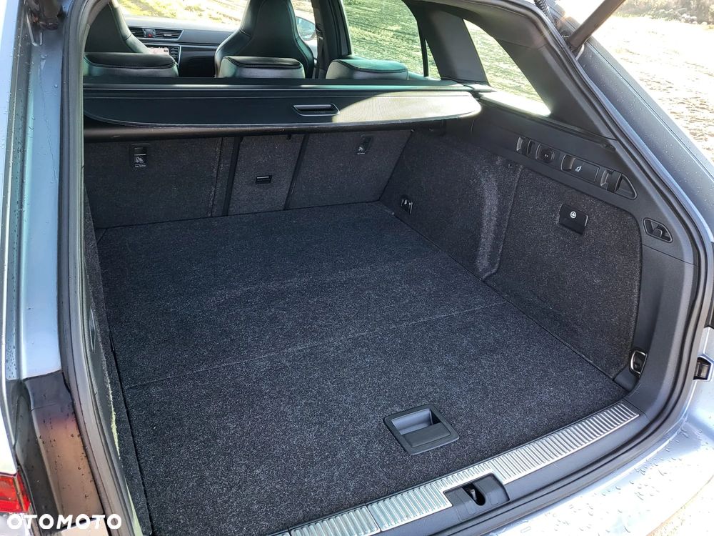 Skoda Superb 2.0 TDI Sportline DSG - 29