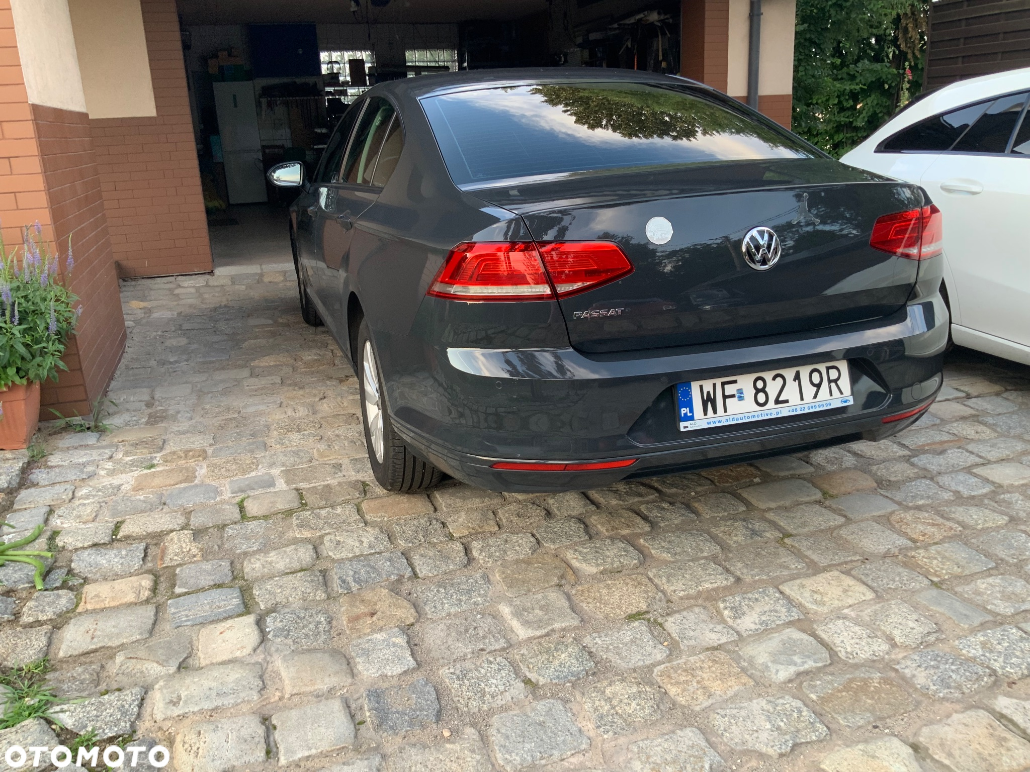 Volkswagen Passat 2.0 TDI BMT Trendline - 23