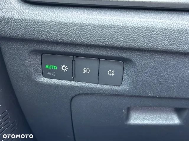 Skoda Octavia 2.0 TDI Ambition DSG - 29