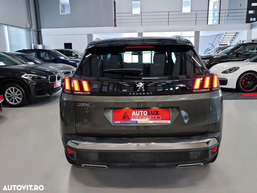 Peugeot 3008 ver-1-2-puretech-s-s-eat8-allure - 23