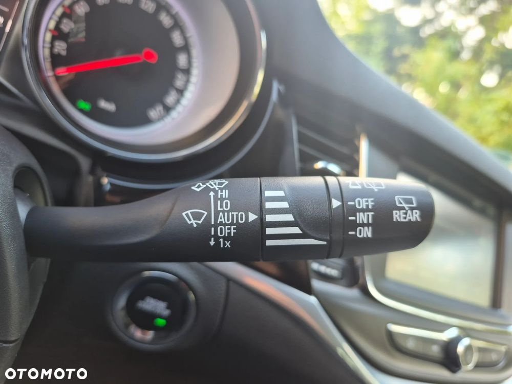 Opel Astra 1.4 Turbo Innovation - 12