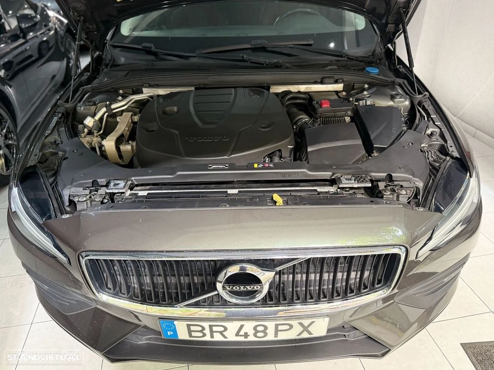 Volvo V60 D3 Momentum Pro - 47