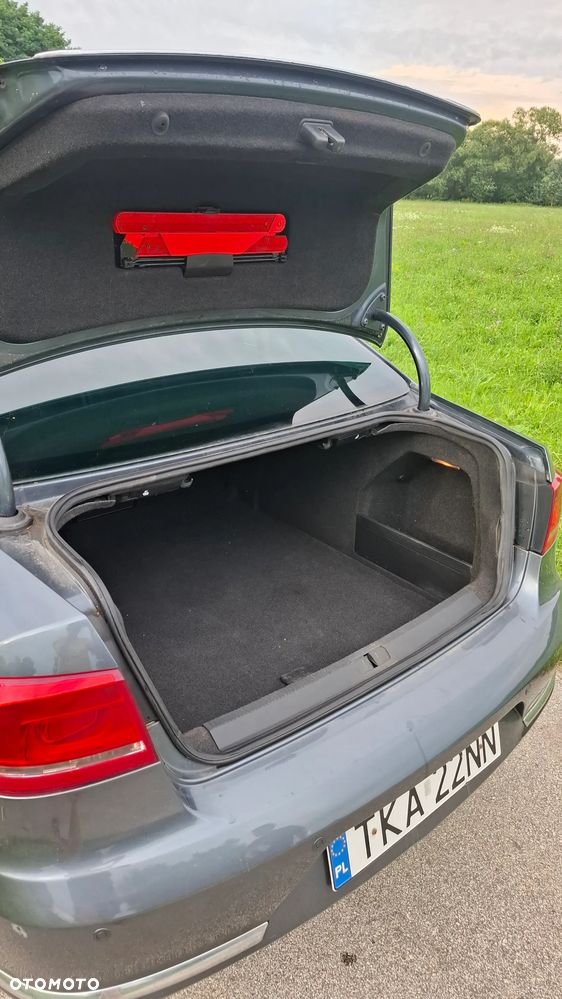 Volkswagen Passat 2.0 TDI Comfortline - 9