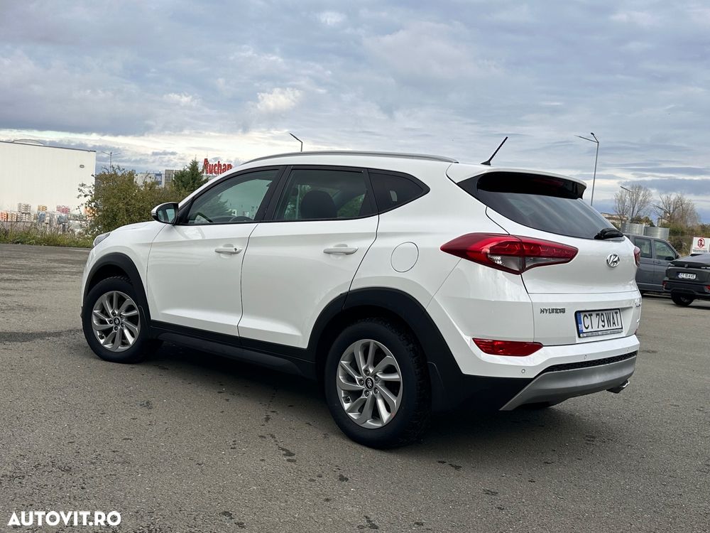 Hyundai Tucson 1.6 T-GDi 4WD 6MT Style - 4