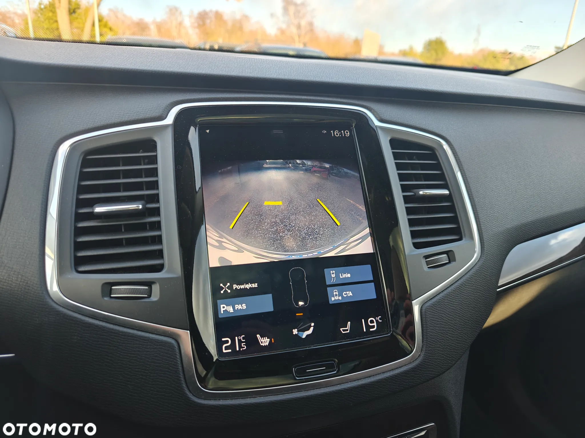 Volvo XC 90 T6 AWD Momentum 7os - 25