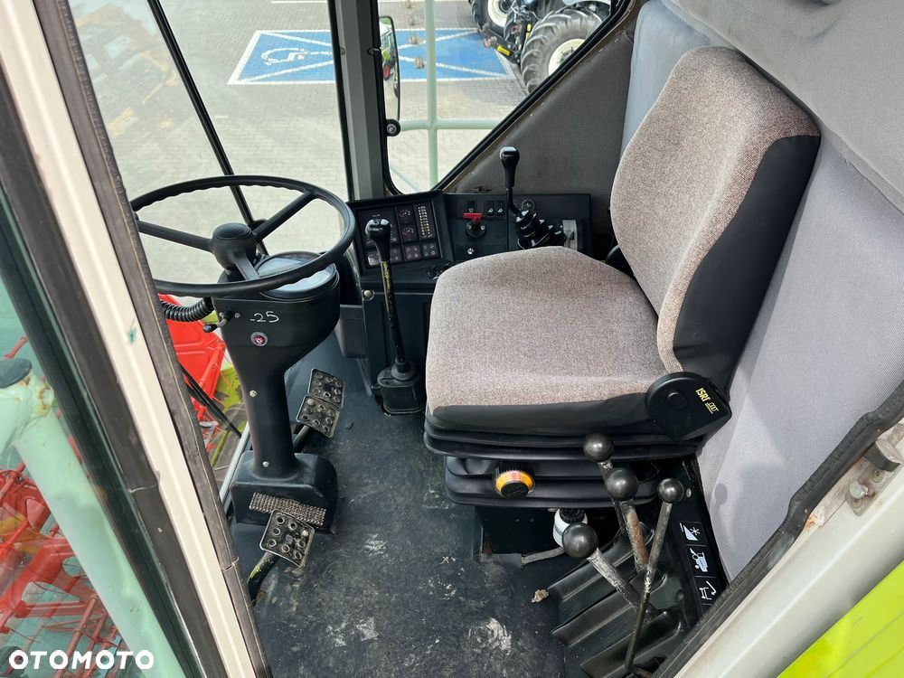 Claas Dominator 98 Maxi - 16