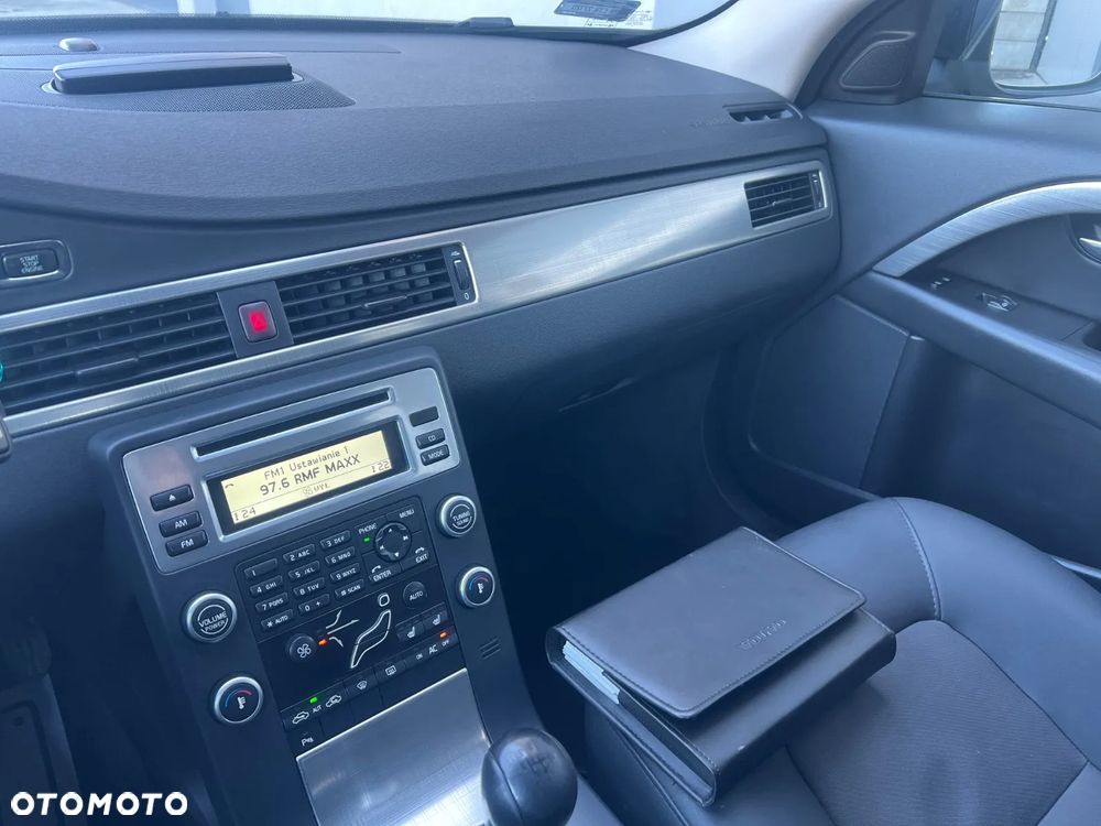 Volvo V70 2.0D Kinetic - 16