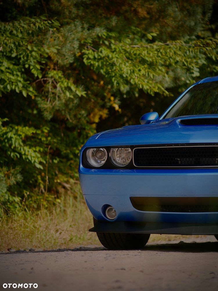 Dodge Challenger - 5