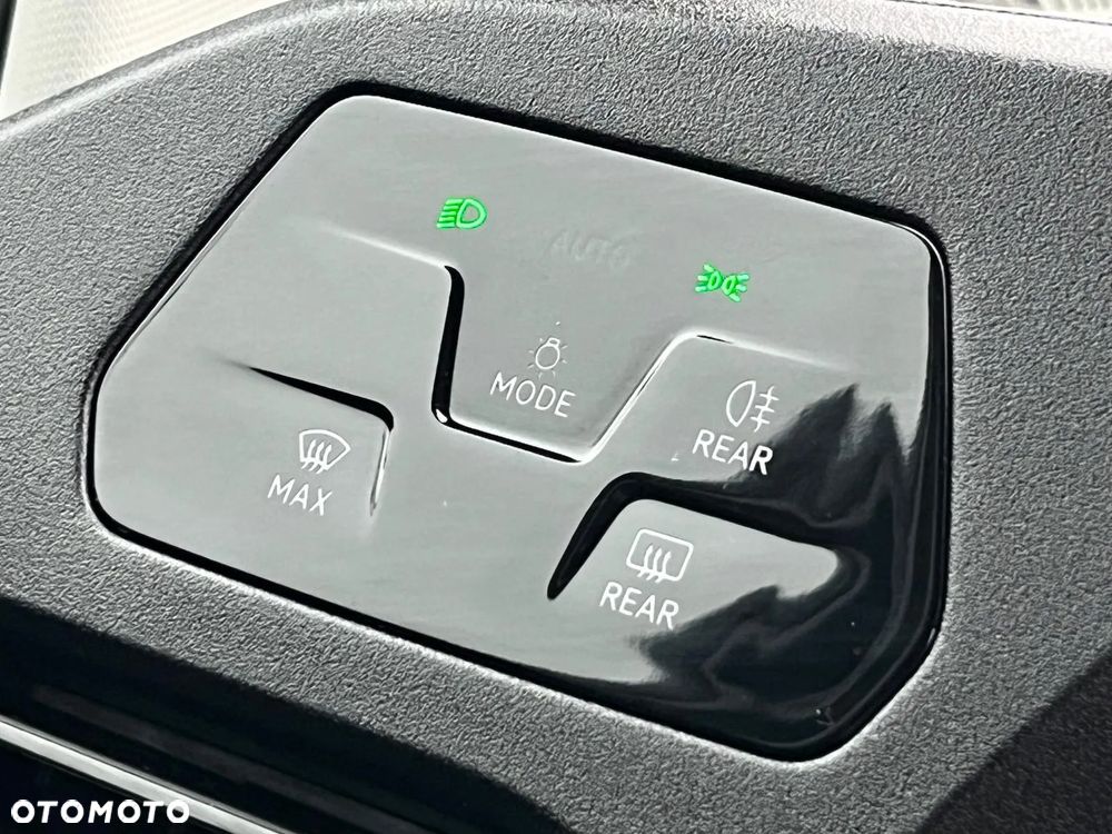 Volkswagen Caddy LONG/ 2.0TDI 122KM/ WEBASTO/ Bogata Opcja/ Salon Polska/ Pierwszy Właściciel/ BEZWYPADKOWY/ Serwis ASO VW/ FV 23%/ SUPER STAN !!! - 31