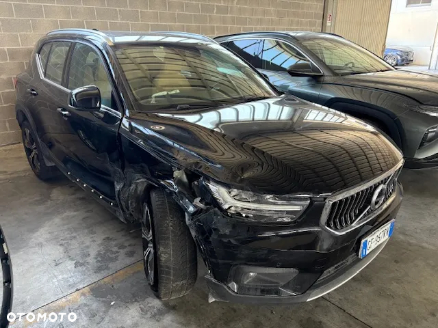 Volvo XC 40 T4 Plug-In Hybrid Inscription - 2