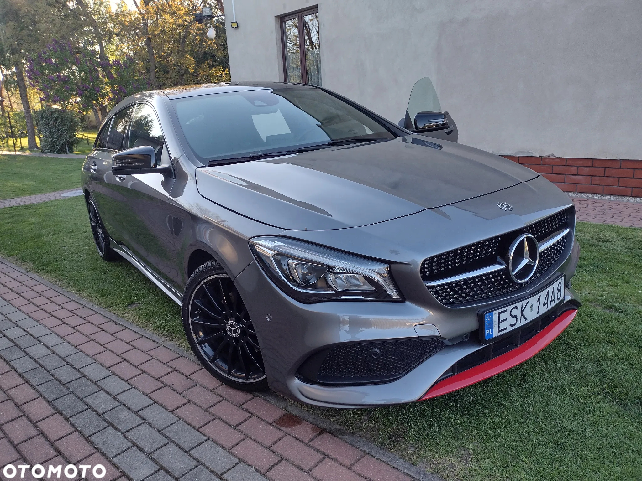 Mercedes-Benz CLA Shooting Brake 200 7G-DCT AMG Line - 2
