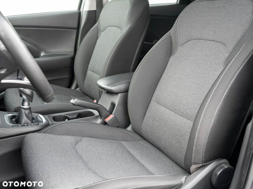 Hyundai i30 1.5 DPI Comfort - 12