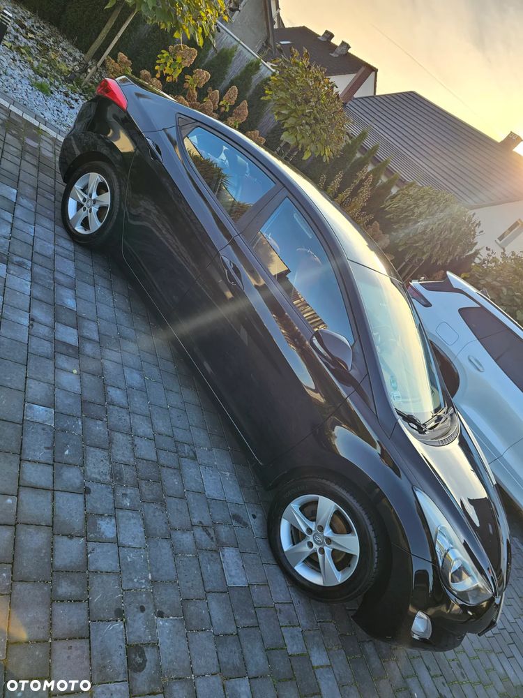 Hyundai Elantra 1.6 Style - 9