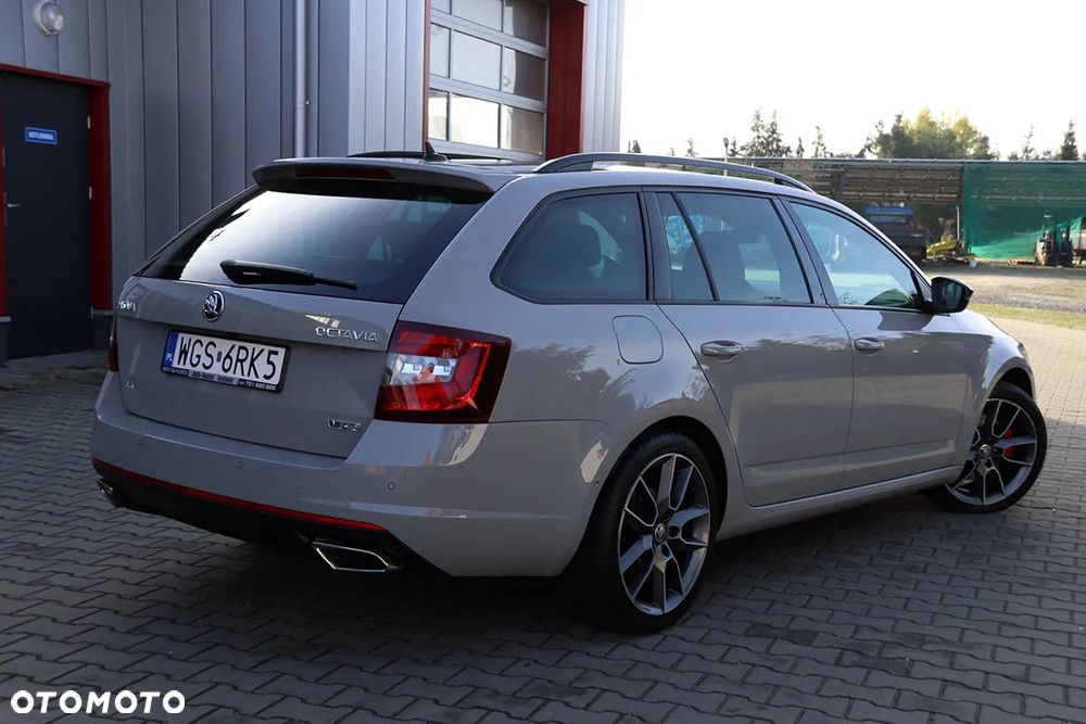Skoda Octavia 2.0 TDI SCR 4x4 RS DSG - 15