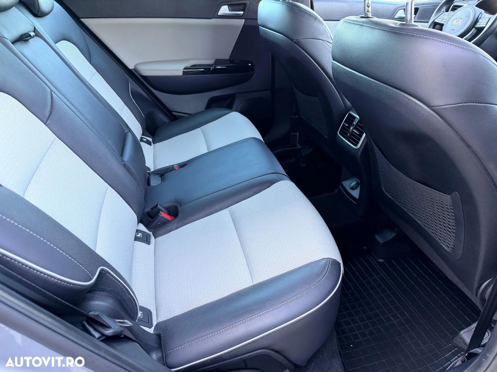 Kia Sportage 1.6 T-GDI 7DCT 4x4 GT Line - 12