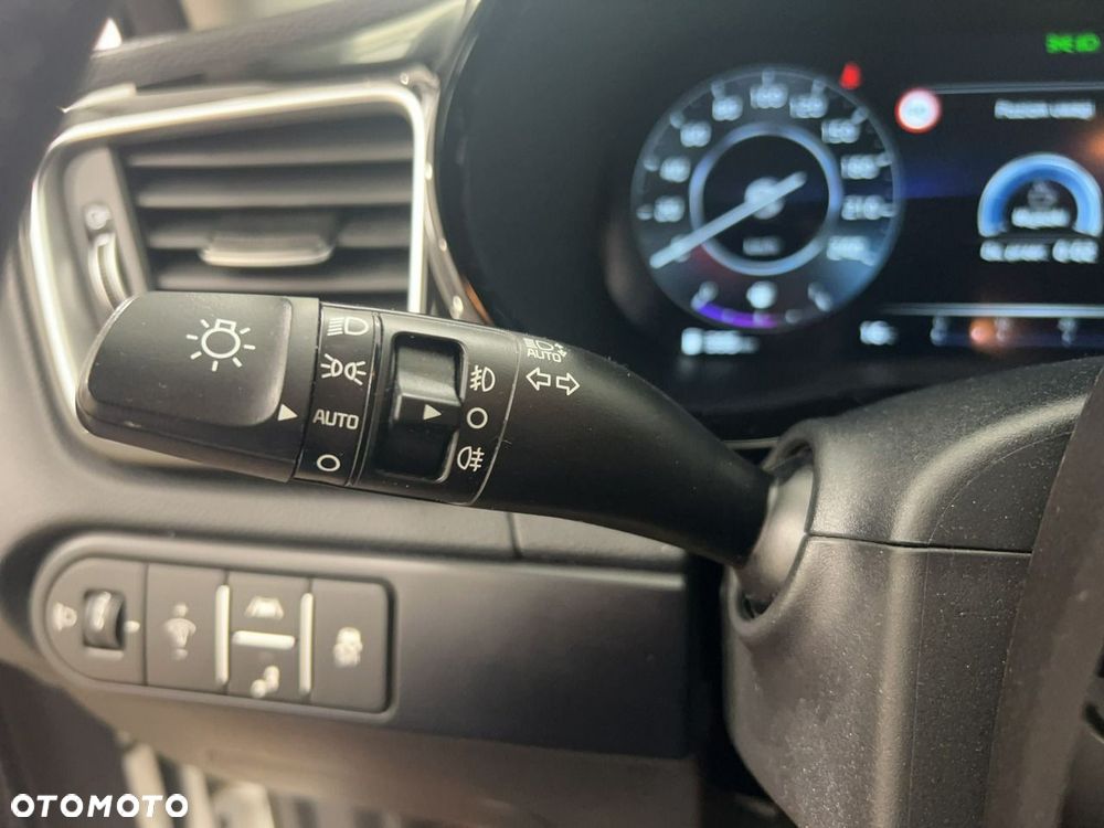 Kia Ceed 1.5 T-GDI Business Line Plus - 26