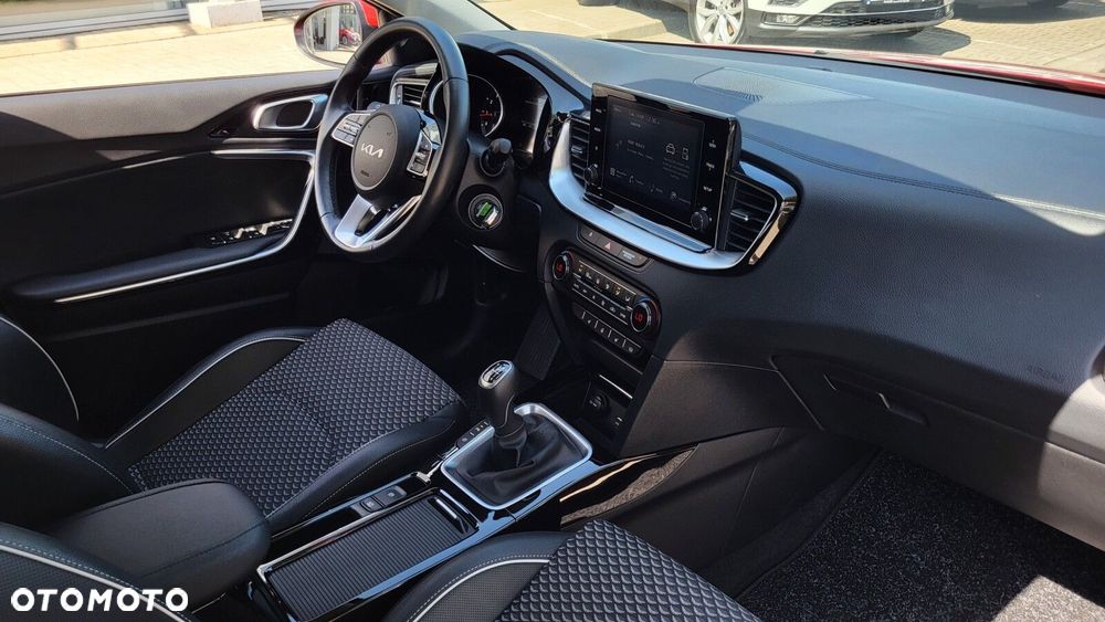 Kia Ceed 1.5 T-GDI L - 16