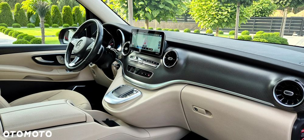 Mercedes-Benz Klasa V 300 d 4-Matic Exclusive 9G-Tronic (d³ugi) - 32
