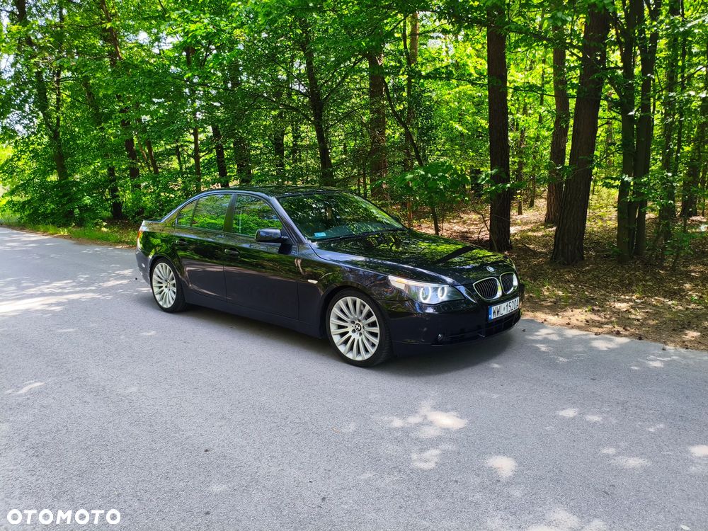 BMW Seria 5 545i - 1