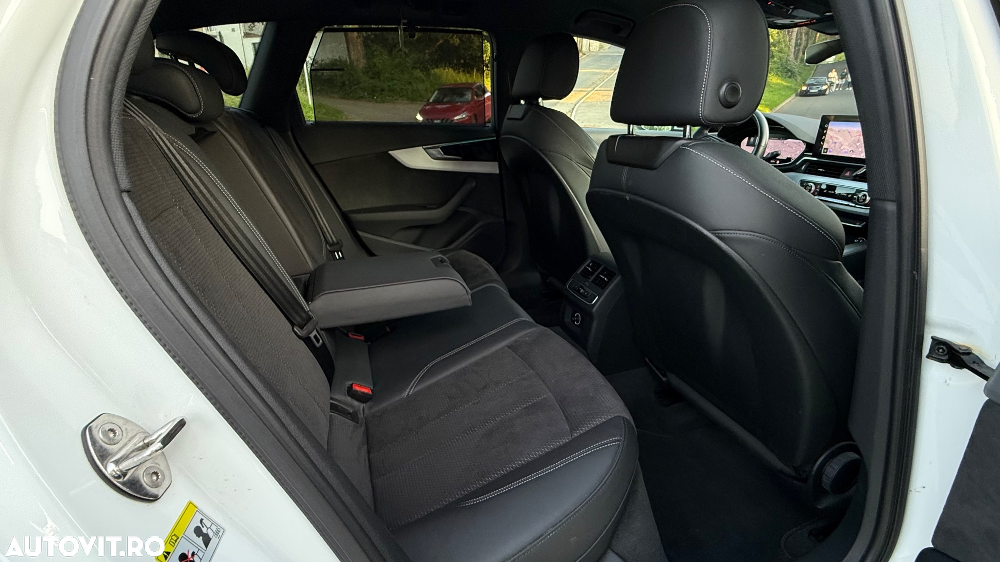 Audi A4 Avant 35 TDI S tronic S line - 7