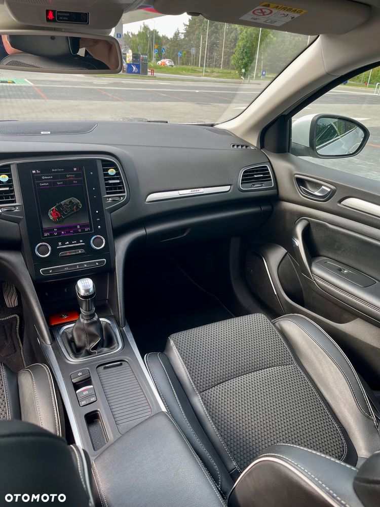Renault Megane TCe 140 GPF BOSE EDITION - 4