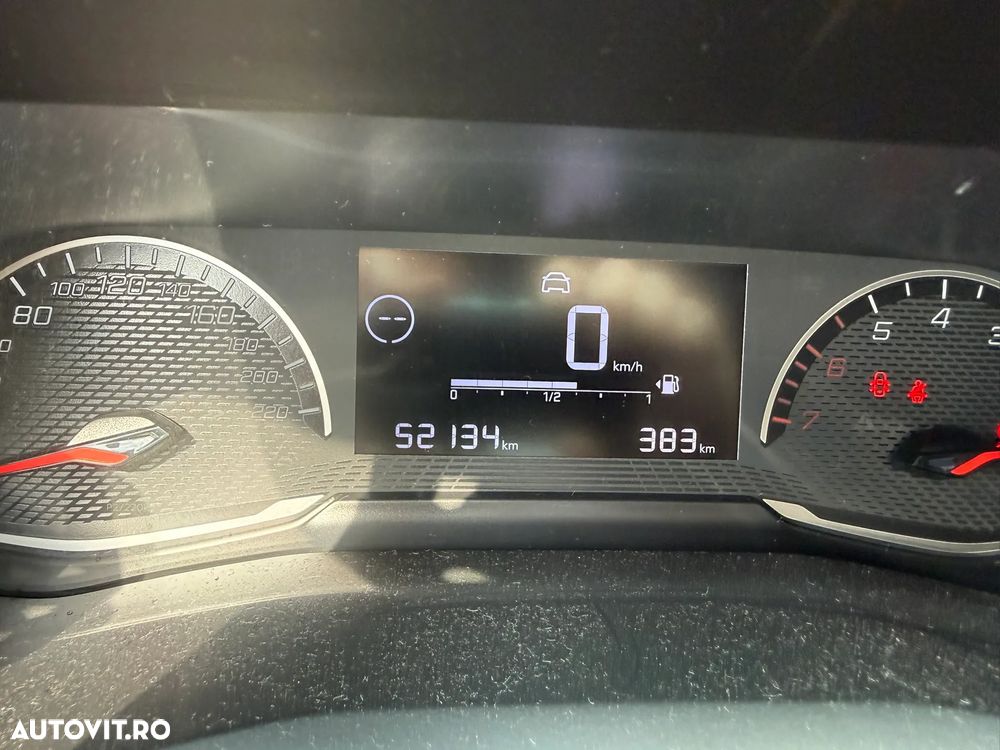 Peugeot 208 1.2 L PureTech STT Active - 26