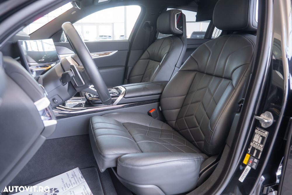 BMW Seria 7 - 29
