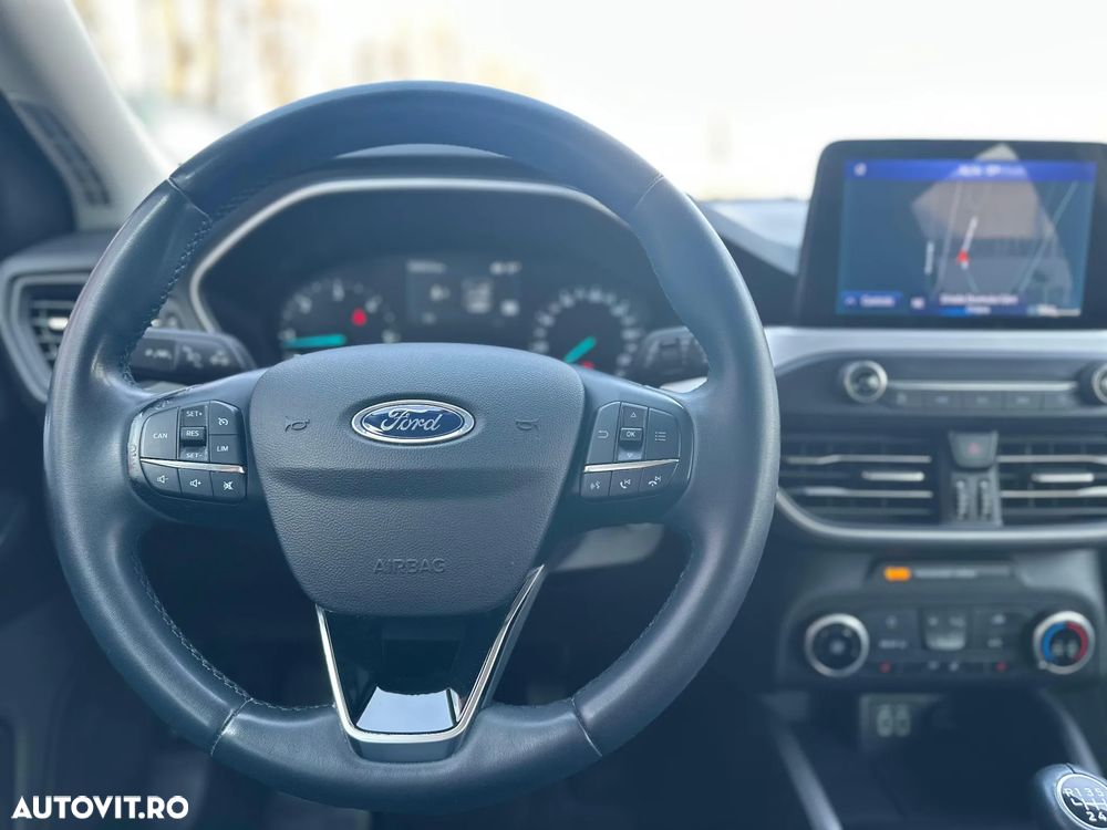 Ford Focus 1.5 EcoBlue Connected - 10