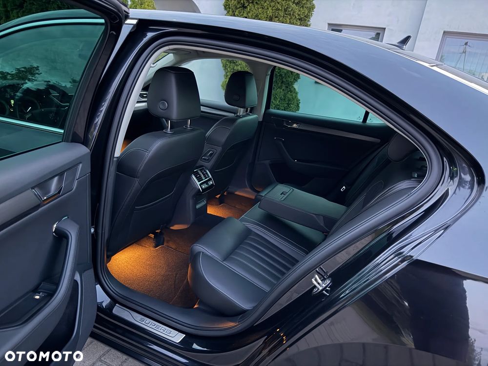 Skoda Superb 2.0 TSI 4x4 L&K DSG - 32
