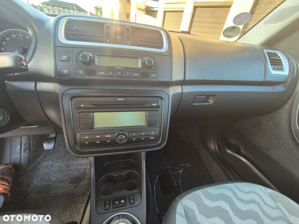 Skoda Roomster 1.6 16V Comfort PLUS EDITION - 18