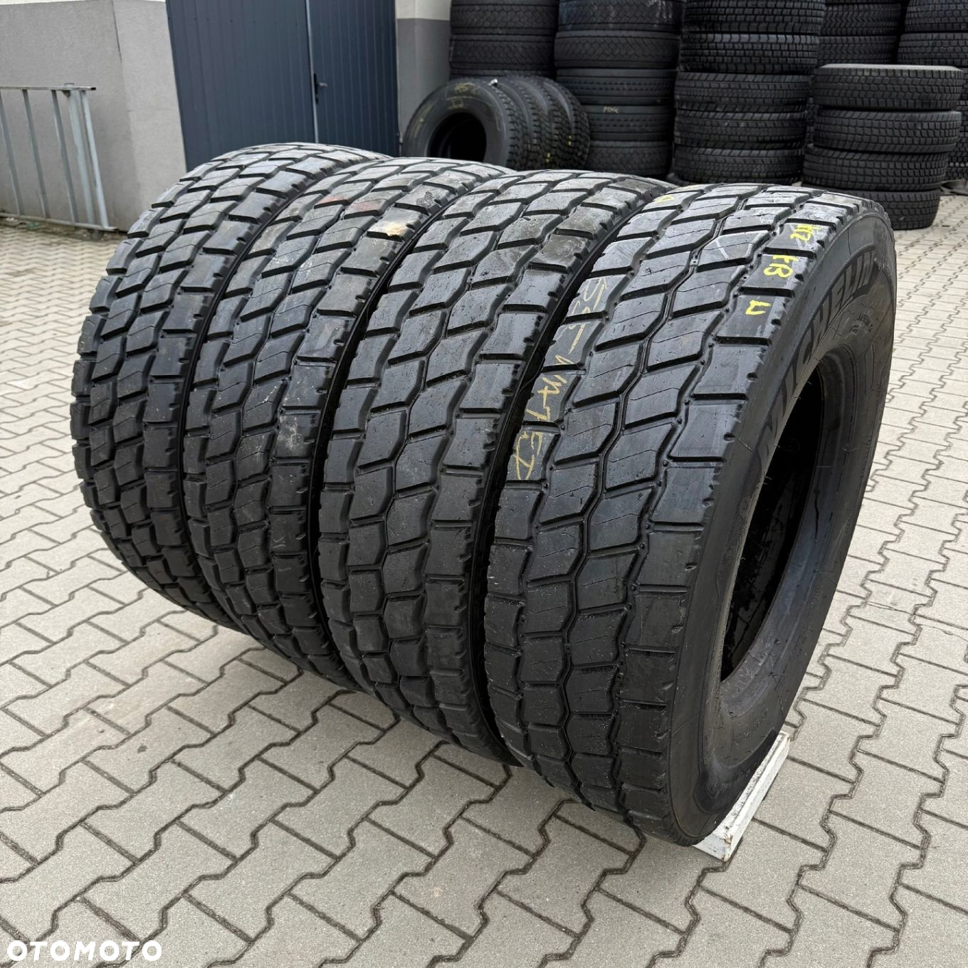 315/80R22.5 MICHELIN NAPĘD KOMPLET OPON NAPĘDOWYCH TYŁ 9-13mm TK557A - 6
