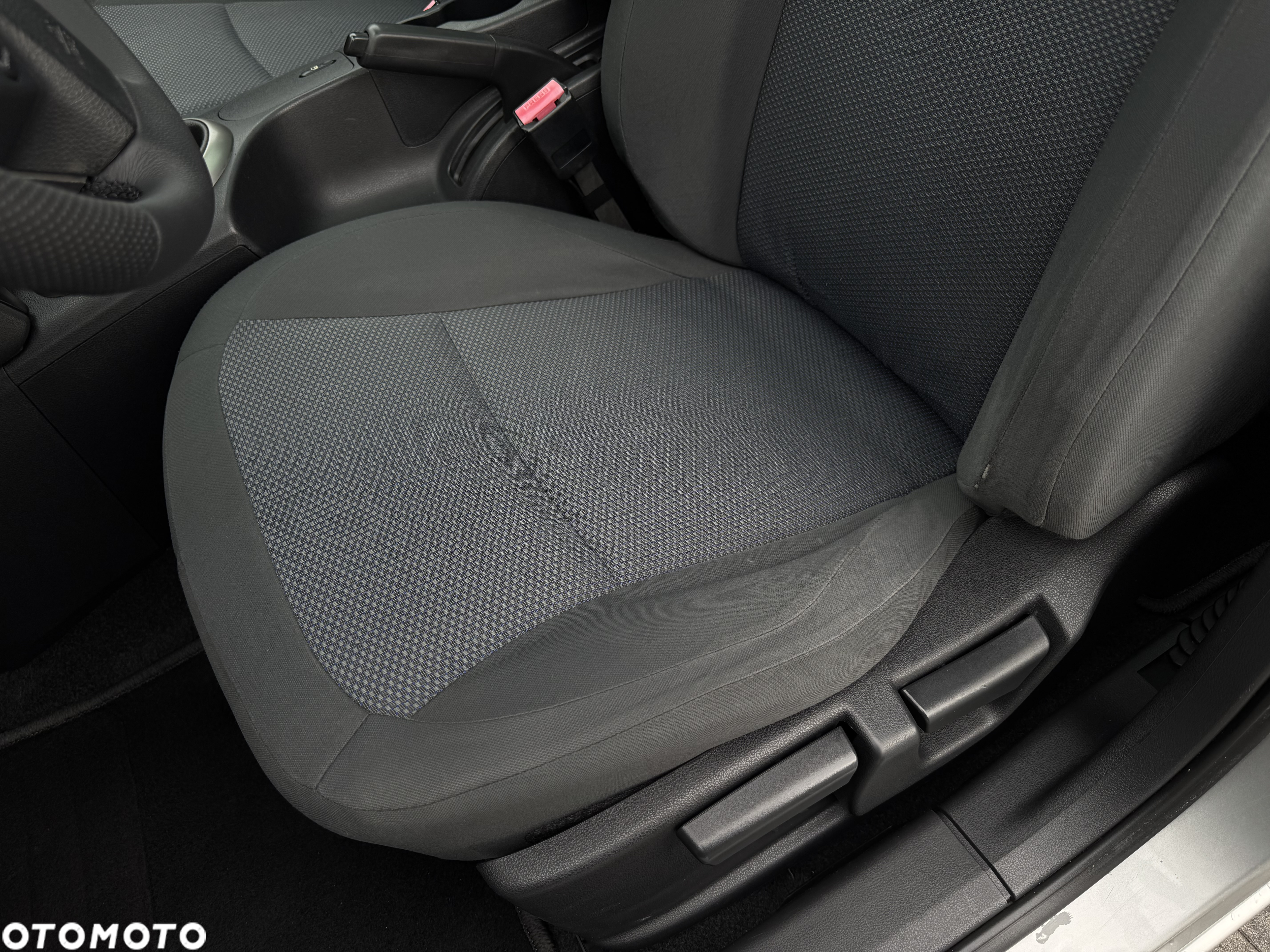 Nissan Qashqai+2 2.0 Visia - 16