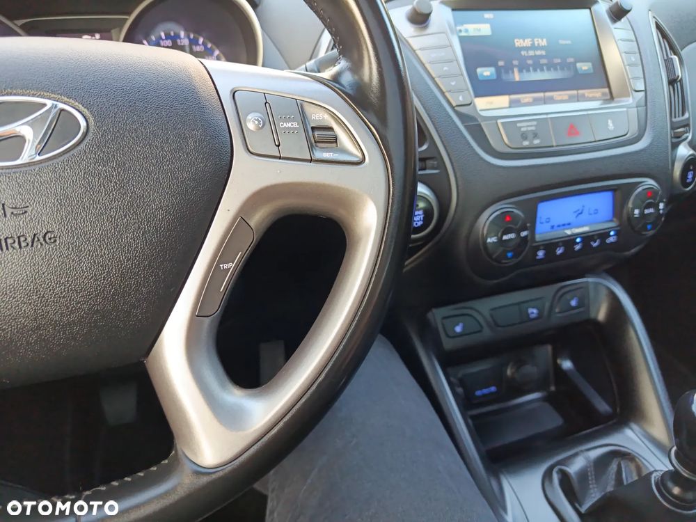 Hyundai ix35 1.7 CRDi Premium 2WD - 19