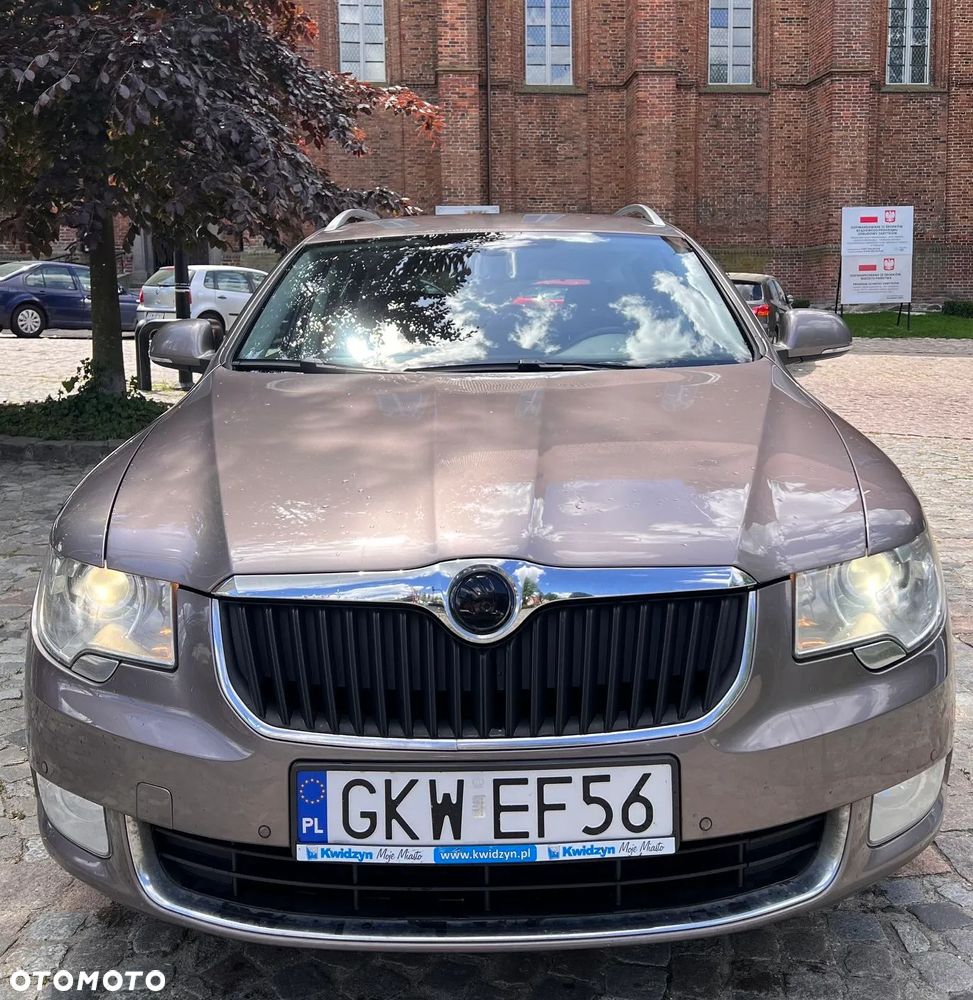 Skoda Superb 2.0 TDI Active DSG - 5