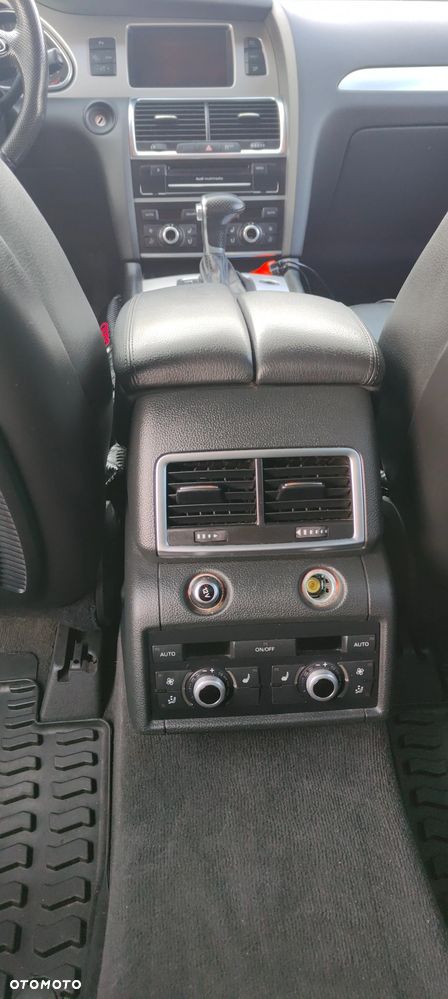 Audi Q7 3.0 TDI DPF Quattro Tiptronic - 14