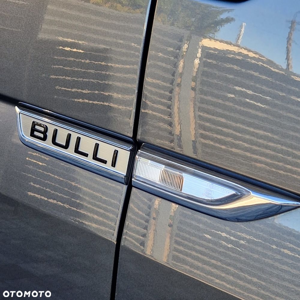 Volkswagen Multivan - 24