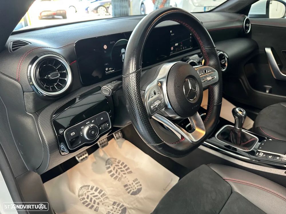 Mercedes-Benz CLA 180 - 13
