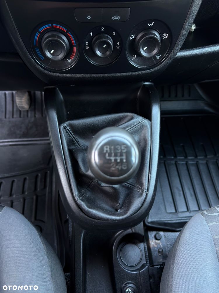 Fiat DOBLO - 23