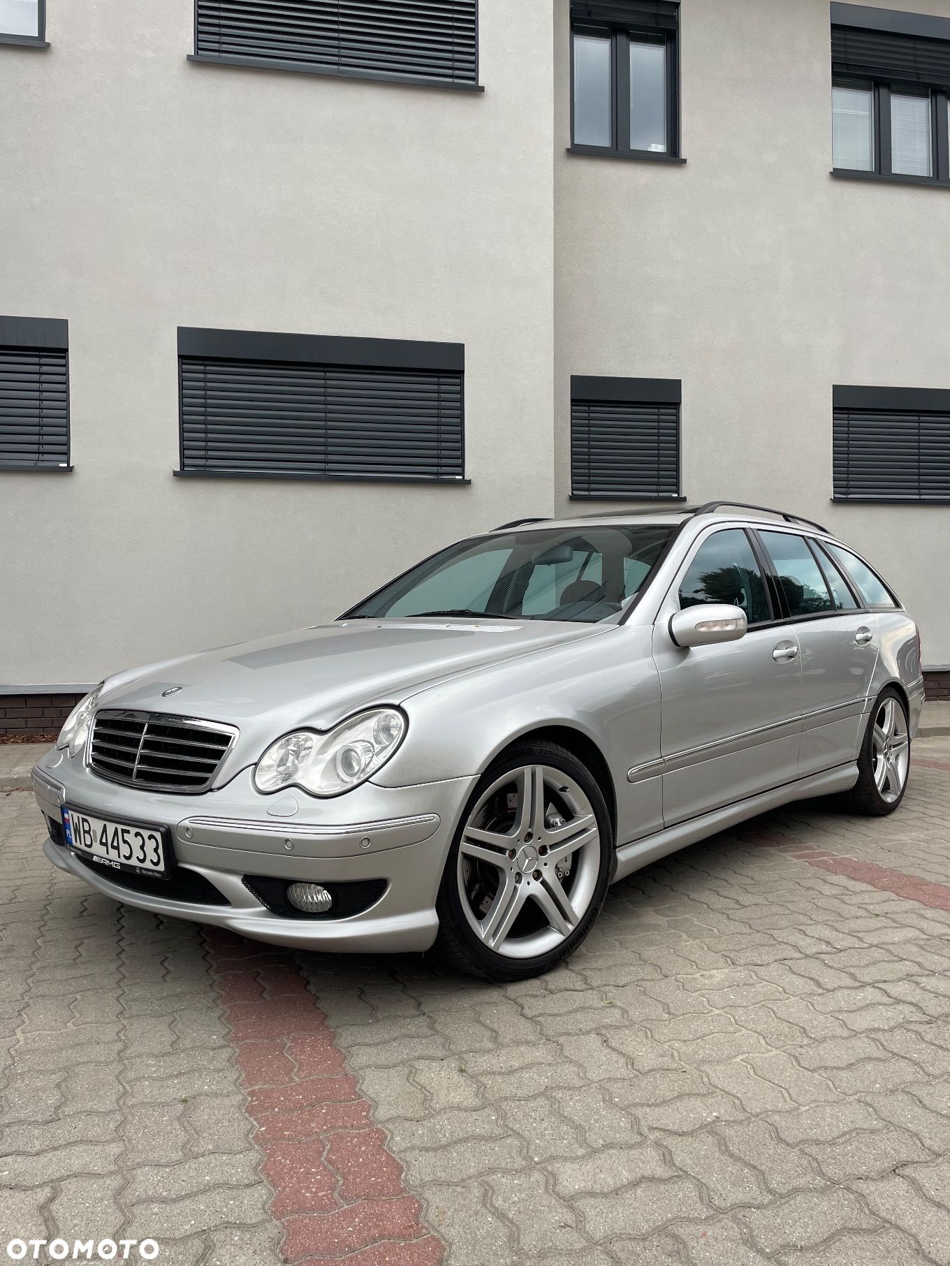 Mercedes-Benz Klasa C 32 T AMG - 1
